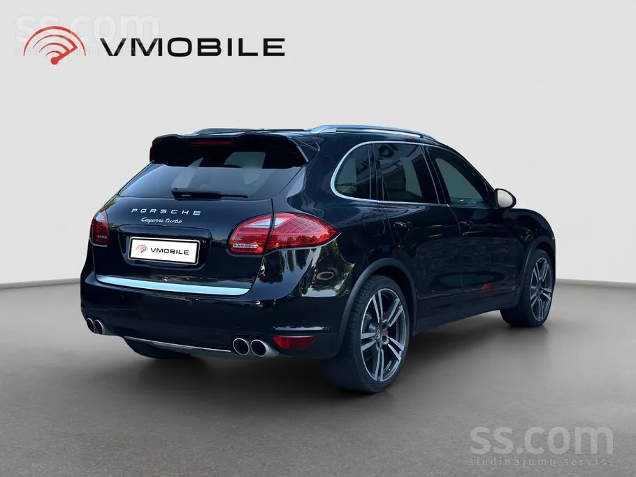 Porsche Cayenne 2012 photo 2