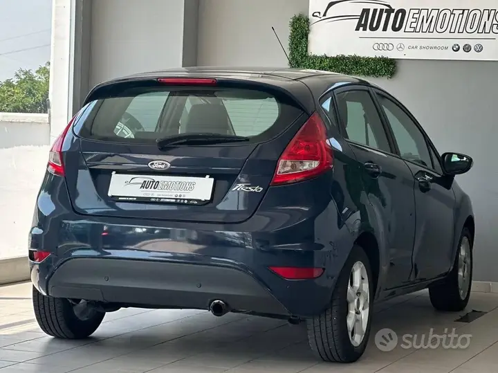 Ford Fiesta 2011 photo 4