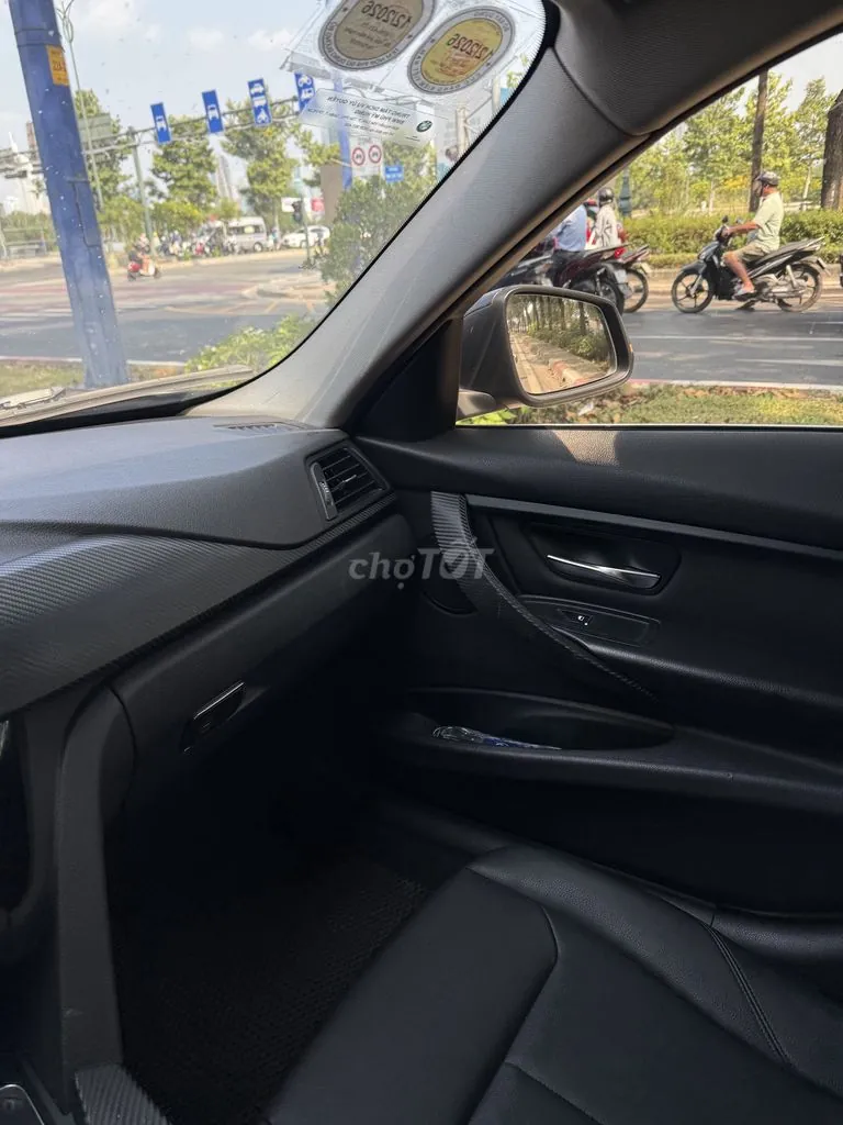 BMW 3 Series 2016 photo 4