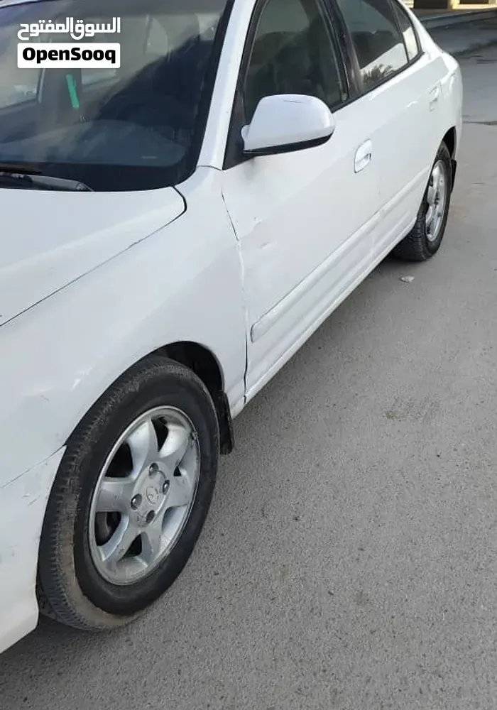 Hyundai Avante 2002 photo 2