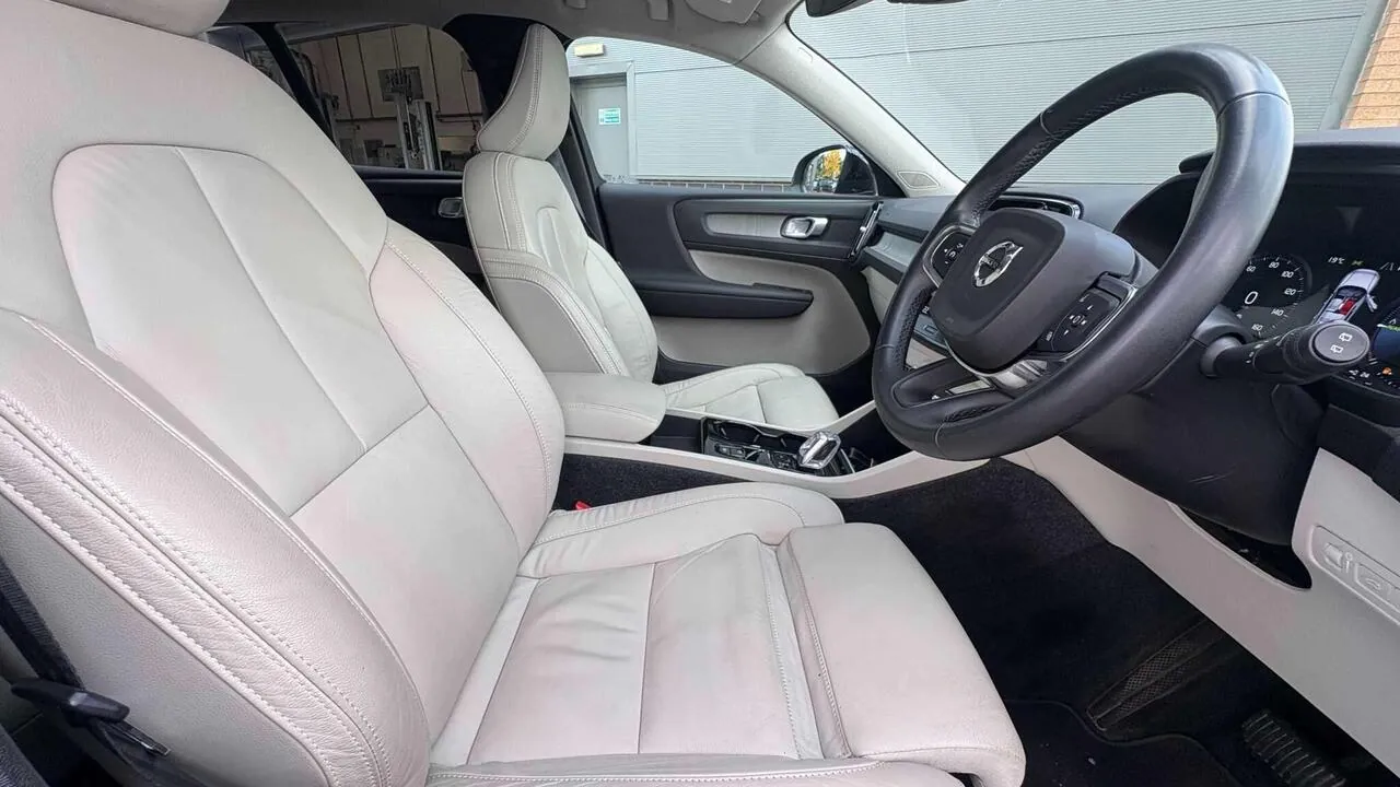 Volvo Xc40 2022 photo 3
