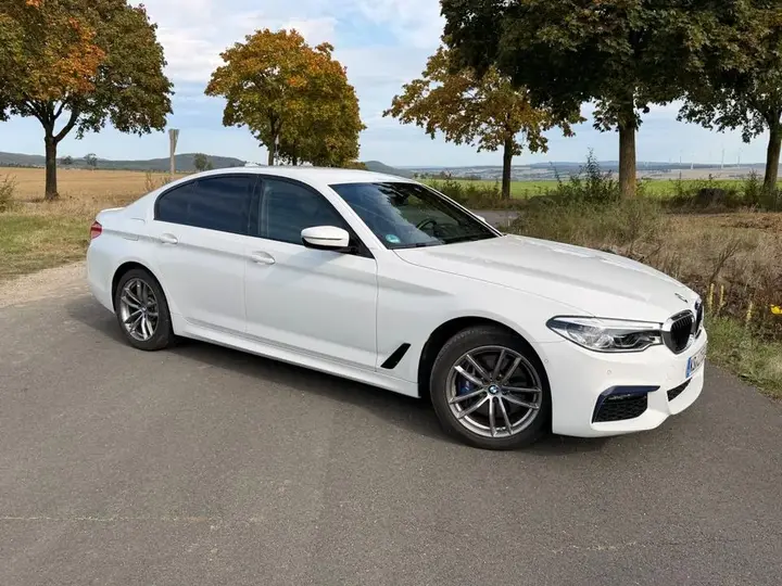BMW 530E