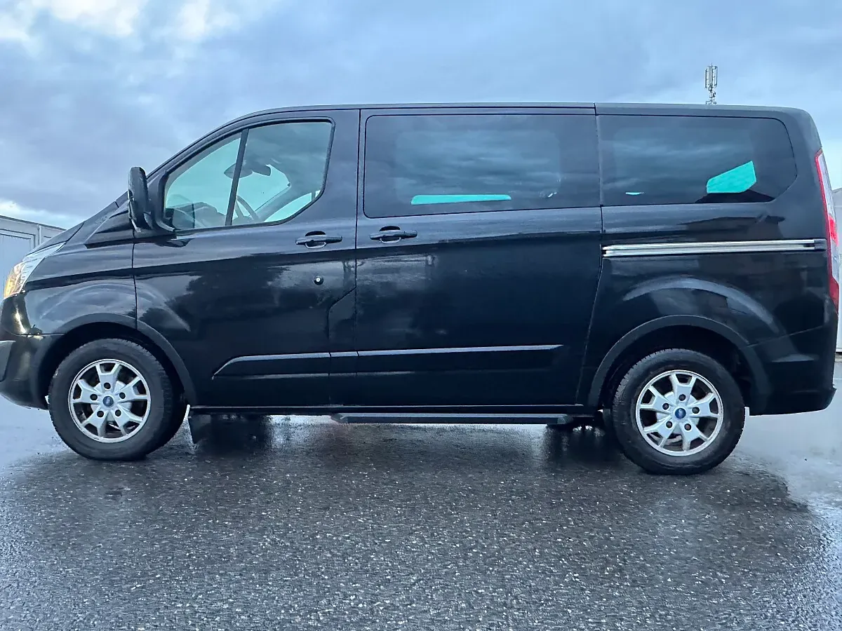 Ford Tourneo Custom 2013 photo 3