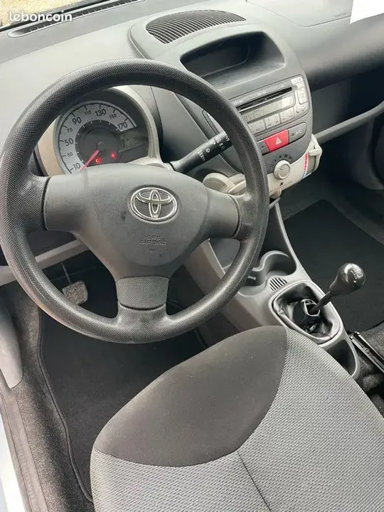 Toyota Aygo 2005 photo 3