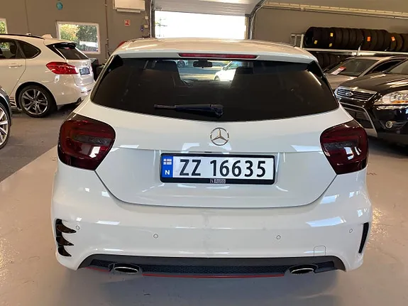 Mercedes-Benz A 180 2013 photo 5