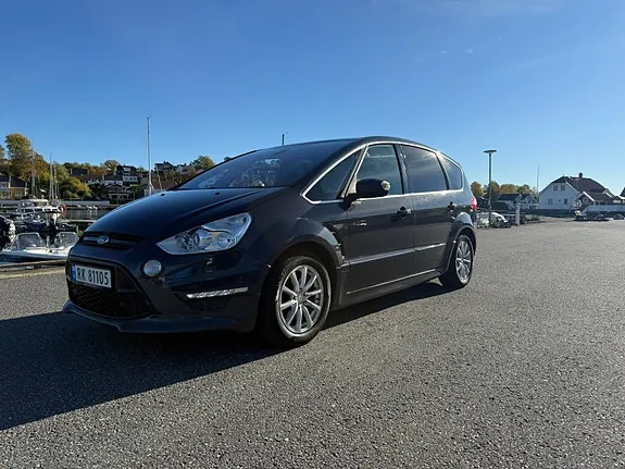 Ford S-Max 2012 photo 2