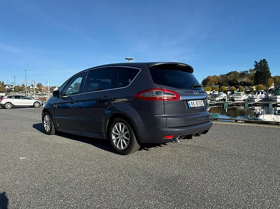 Ford S-Max 2012 photo 4