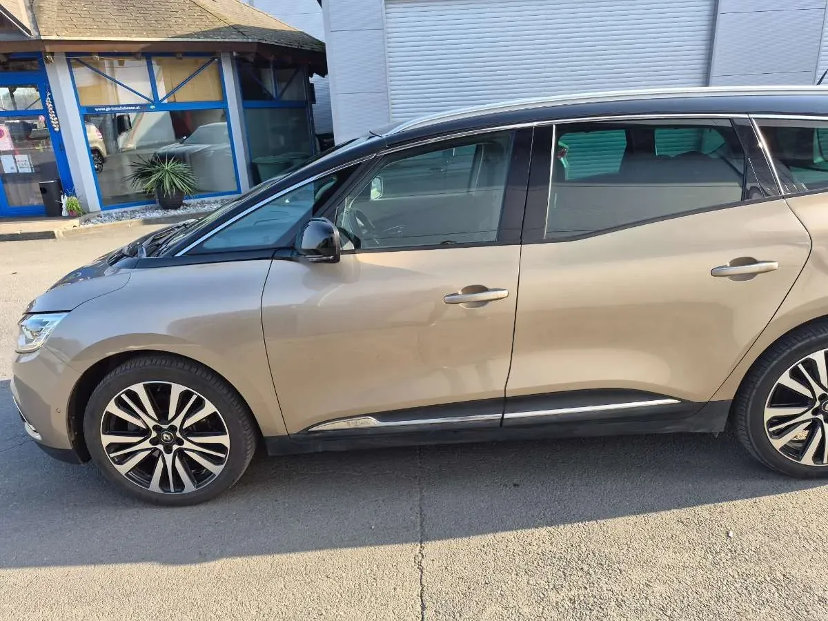 Renault Grand Scénic 2019 photo 2