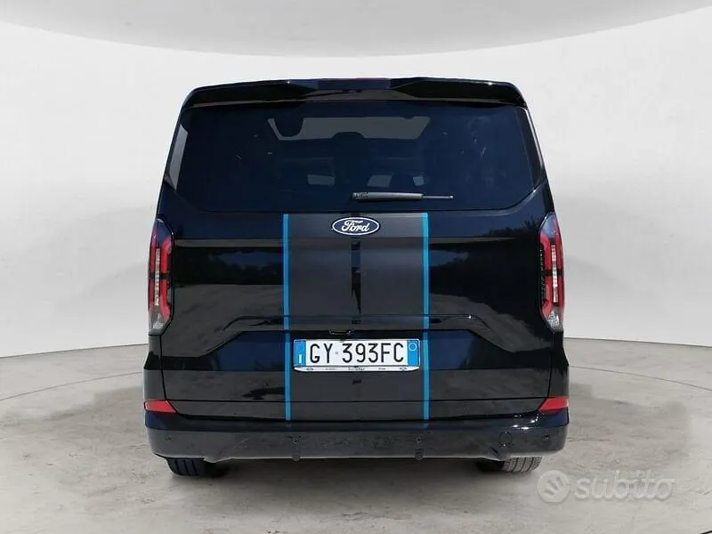 Ford Tourneo Custom 2025 photo 4