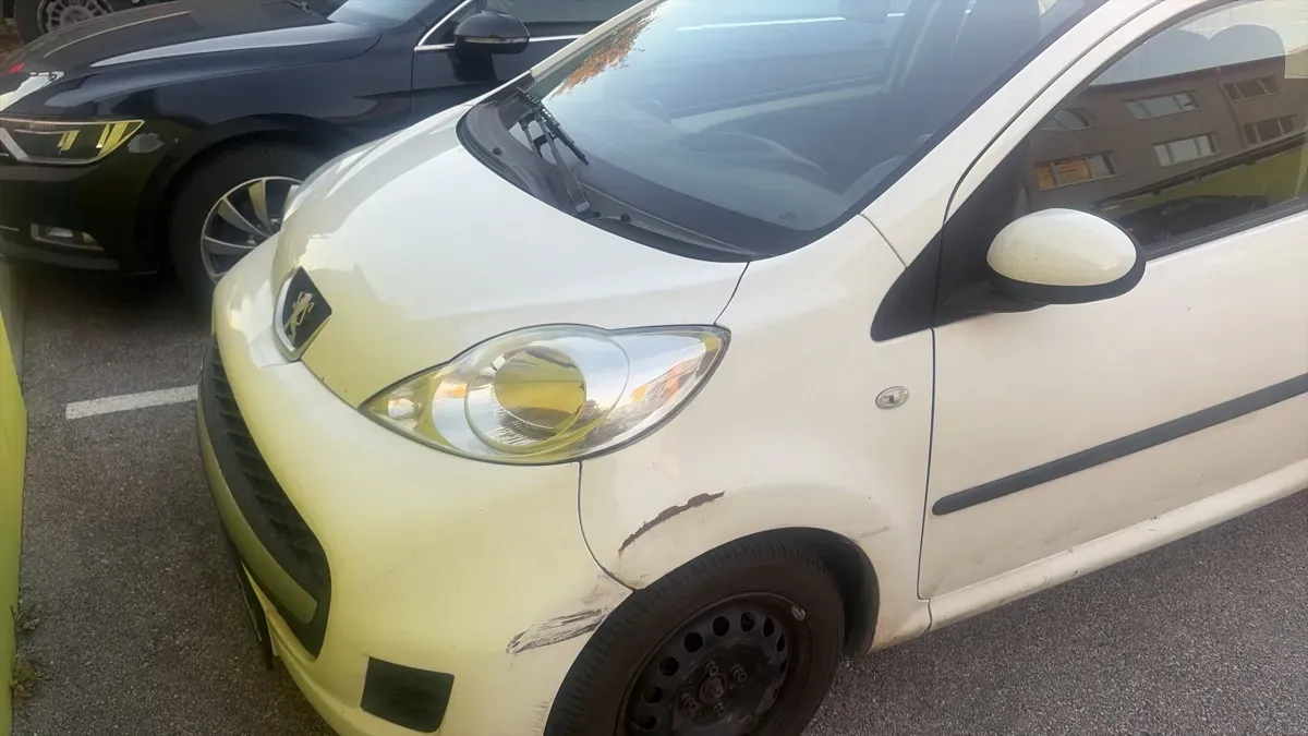 Peugeot 107 2009 photo 2