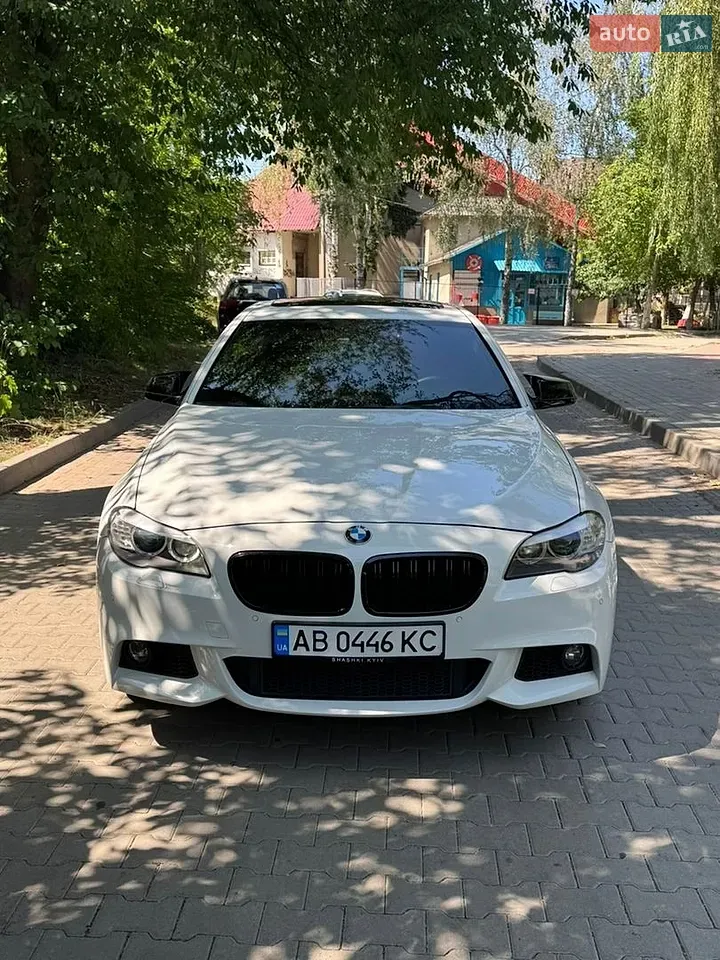 BMW 5 Series 2012 photo 4