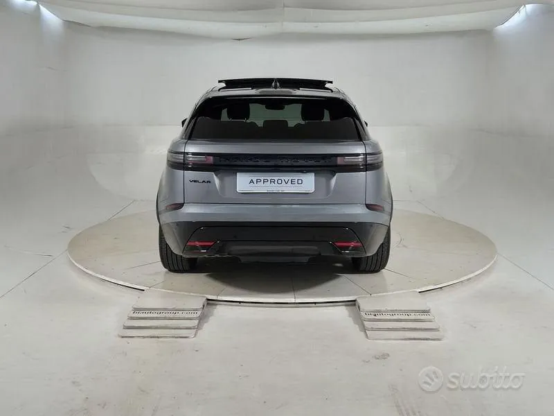 Land Rover Range Rover Velar 2023 photo 3