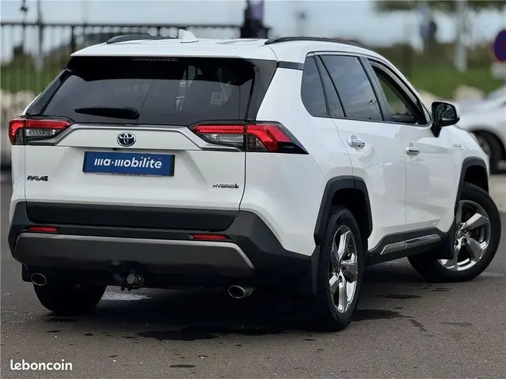 Toyota Rav4 2020 photo 3