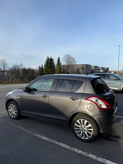 Suzuki Swift 2012 photo 4
