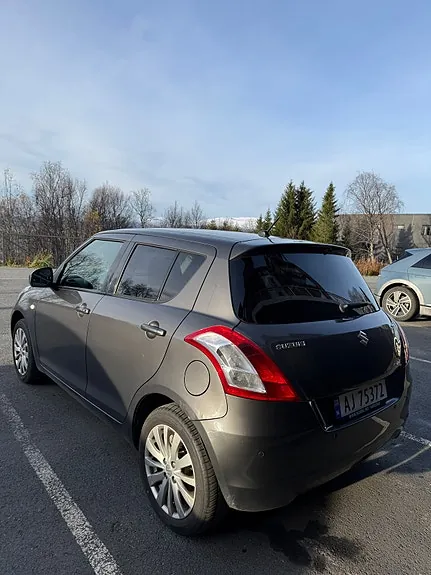 Suzuki Swift 2012 photo 5