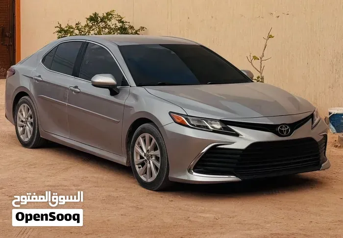 Toyota Camry 2021 photo 3