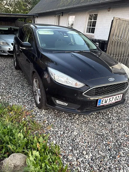 Ford Focus 2015 photo 2