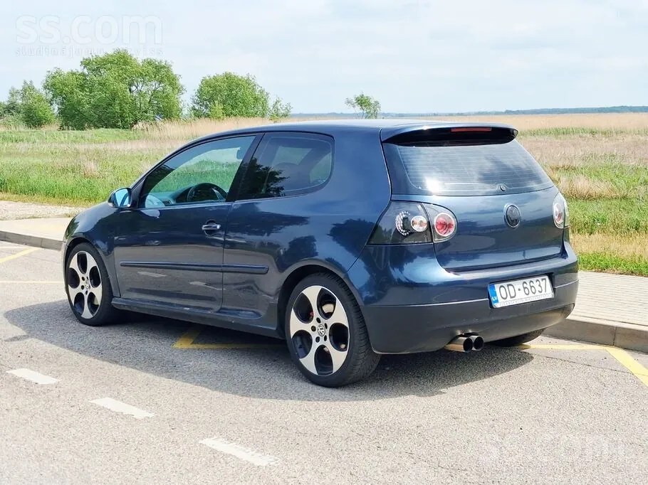Volkswagen Golf 2005 photo 3