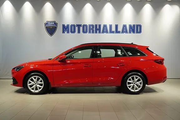 Seat Leon 2023 photo 2