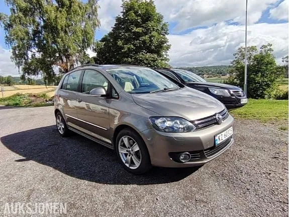 Volkswagen Golf Plus 2013 photo 2