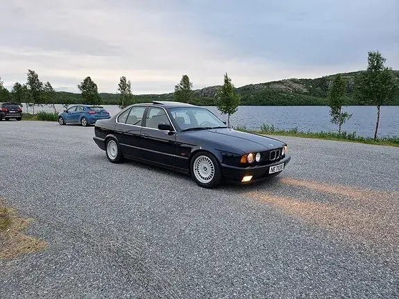 BMW 520I