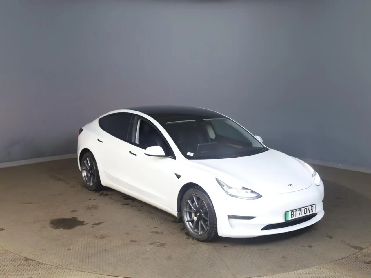 Tesla Model 3 2021 photo 3