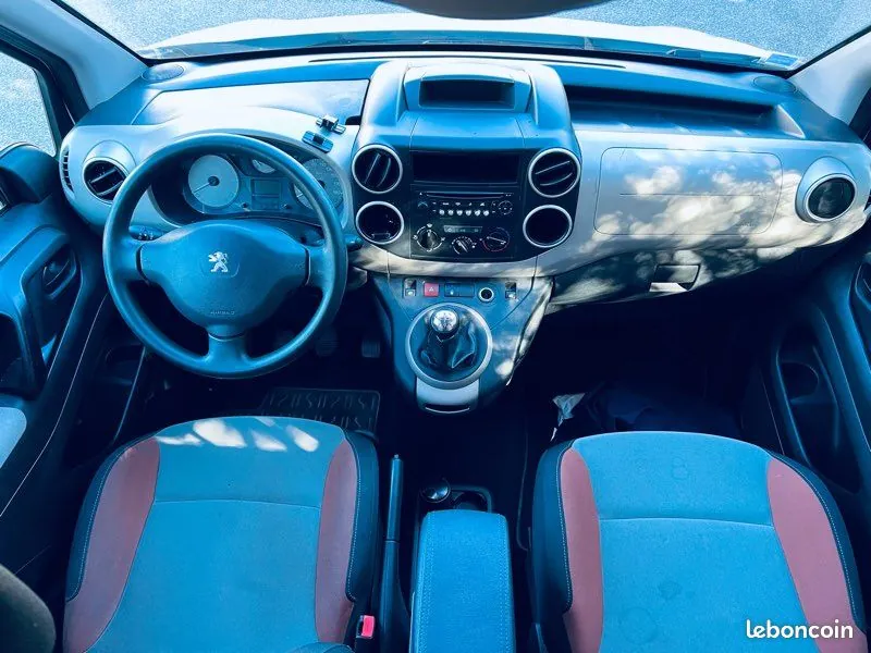 Peugeot Partner Tepee 2015 photo 3