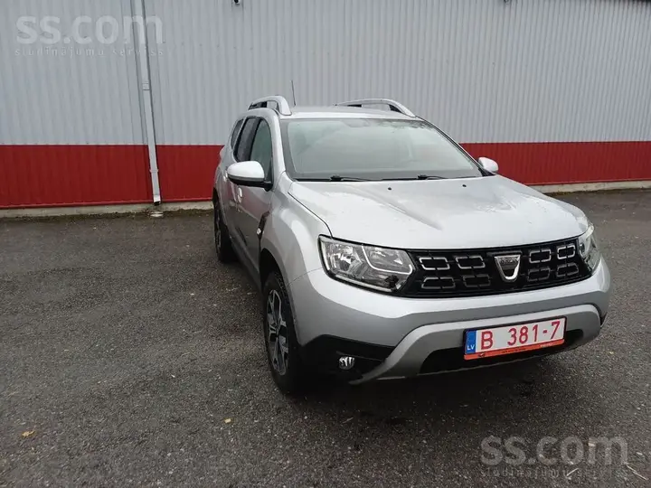 Dacia Duster 2021 photo 2