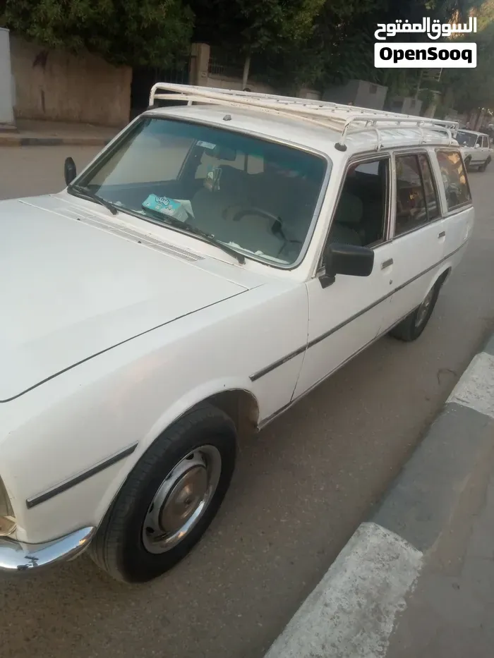 Peugeot 504 1983 photo 4