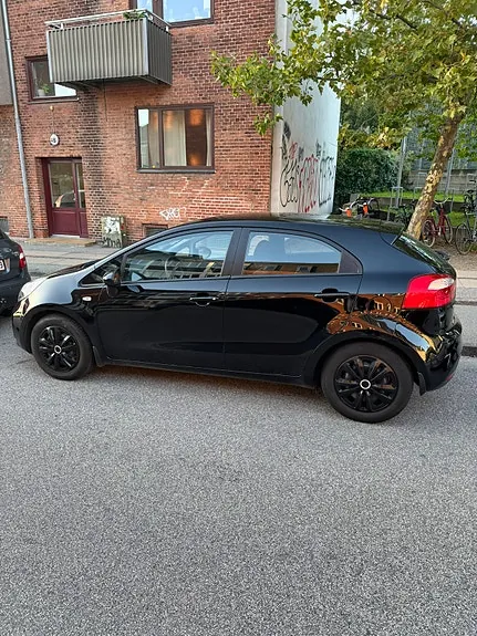 Kia Rio 2013 photo 2