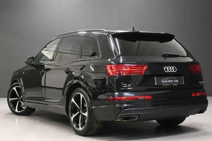 Audi Q7 2019 photo 2