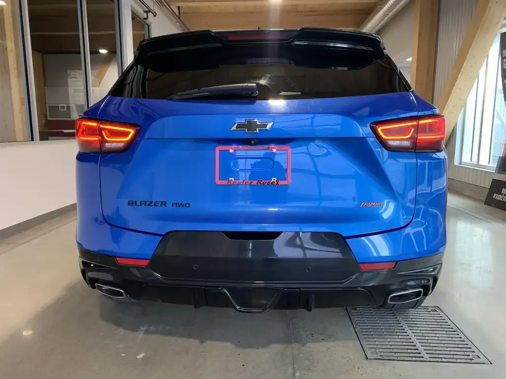 Chevrolet Blazer 2024 photo 3