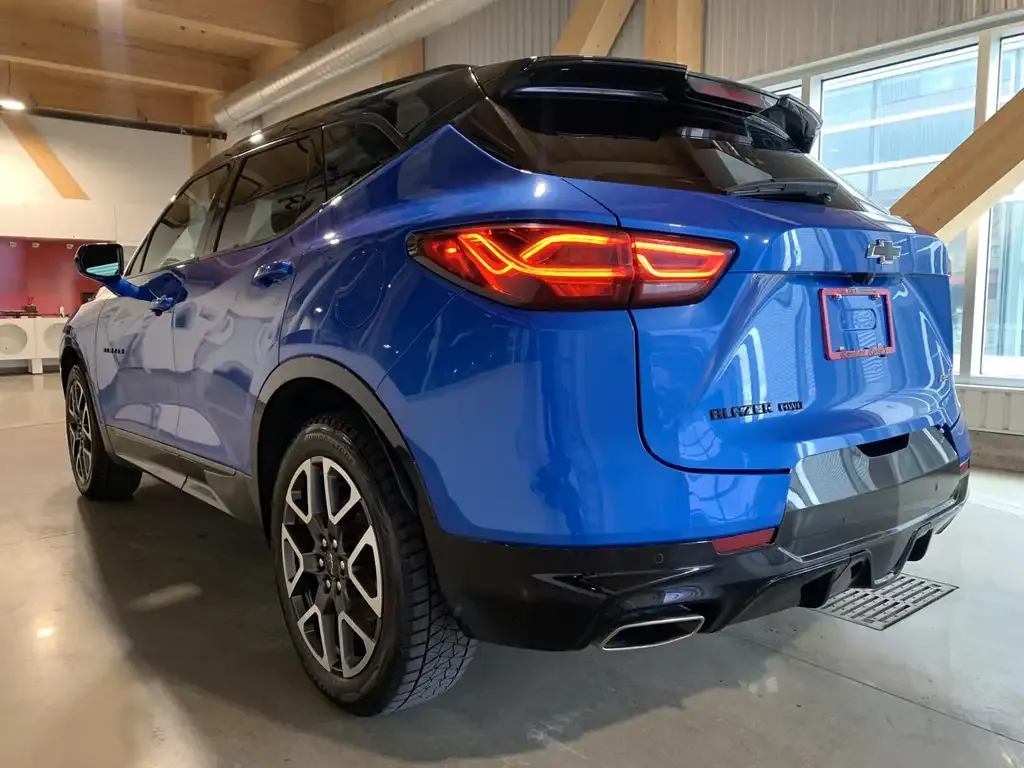 Chevrolet Blazer 2024 photo 2