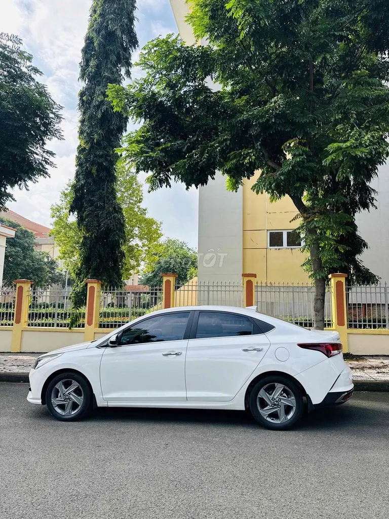 Hyundai Accent 2021 photo 4