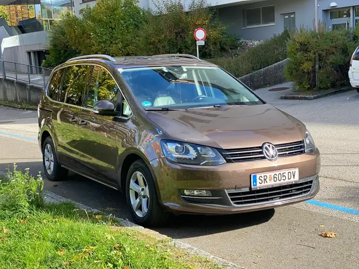 Volkswagen Sharan 2012 photo 3