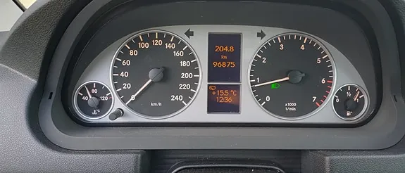 Mercedes-Benz B180 2010 photo 4