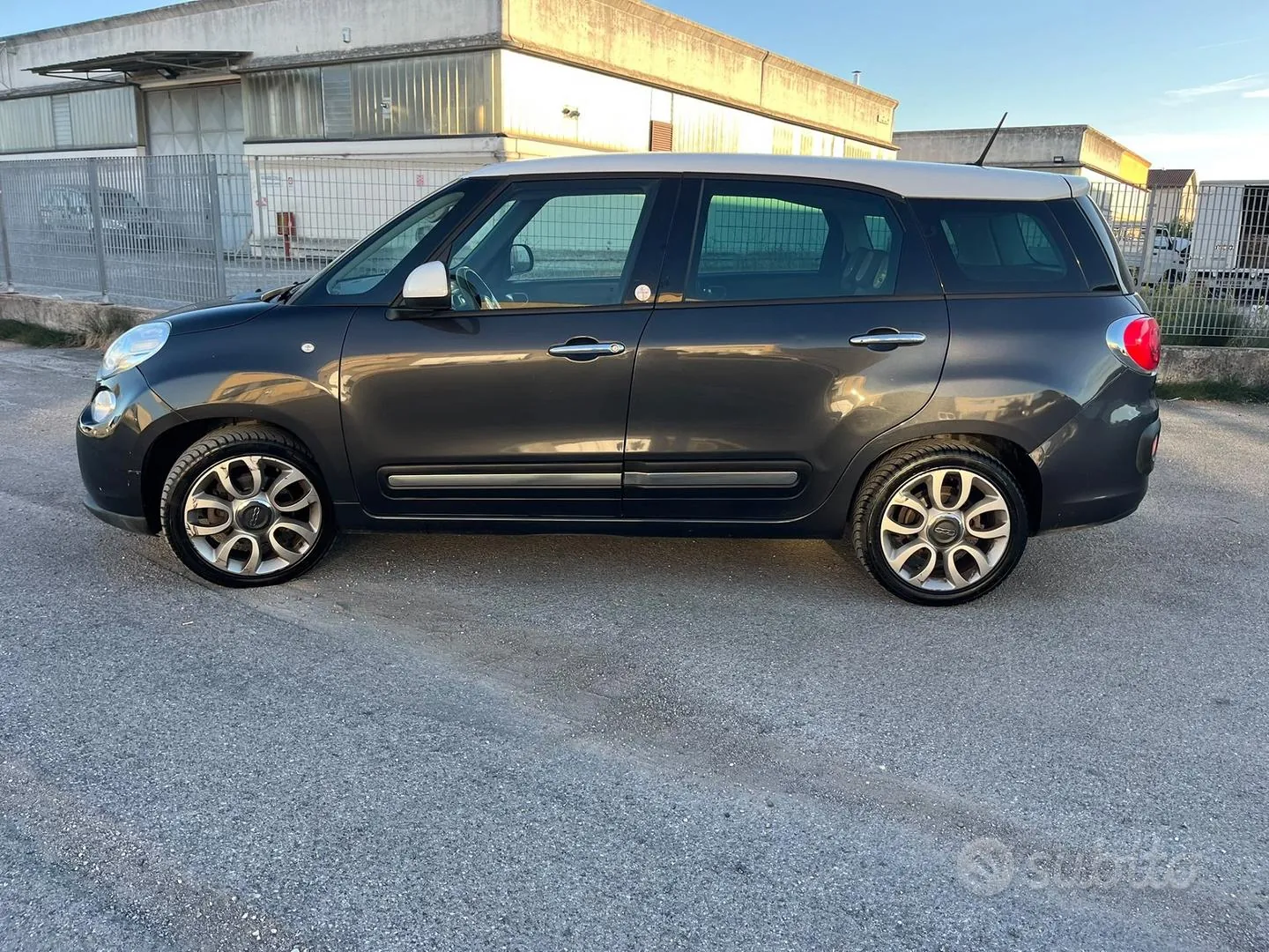 Fiat 500L 2013 photo 4