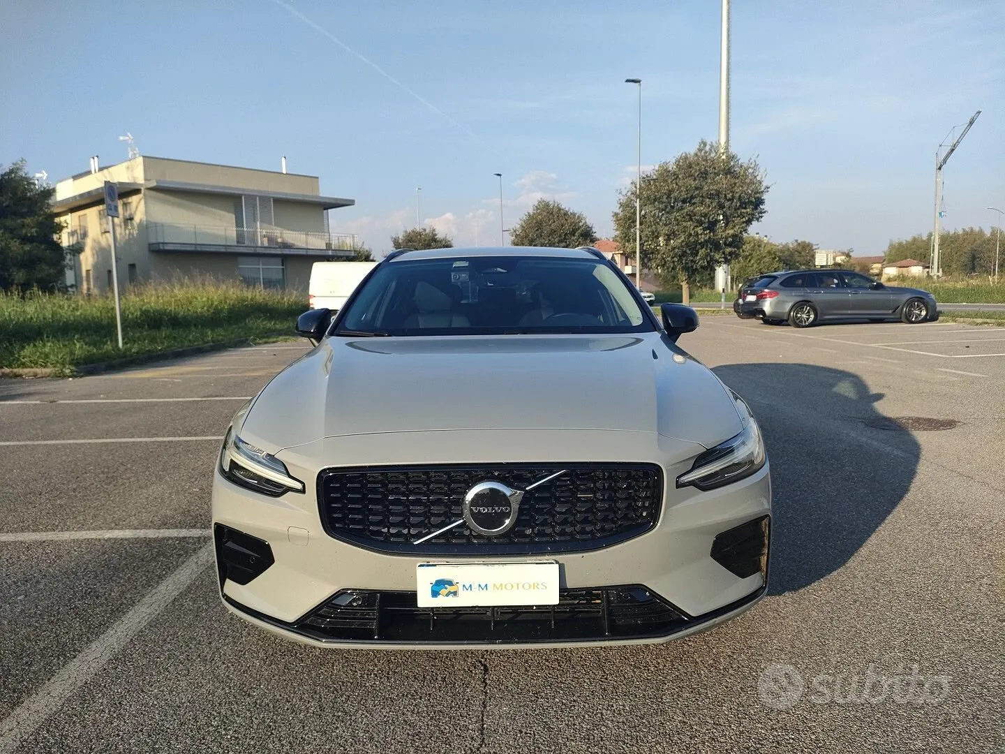 Volvo V60 2024 photo 2