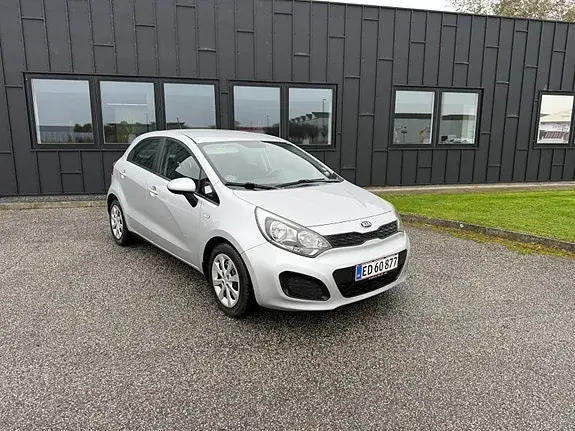 Kia Rio 2014 photo 2