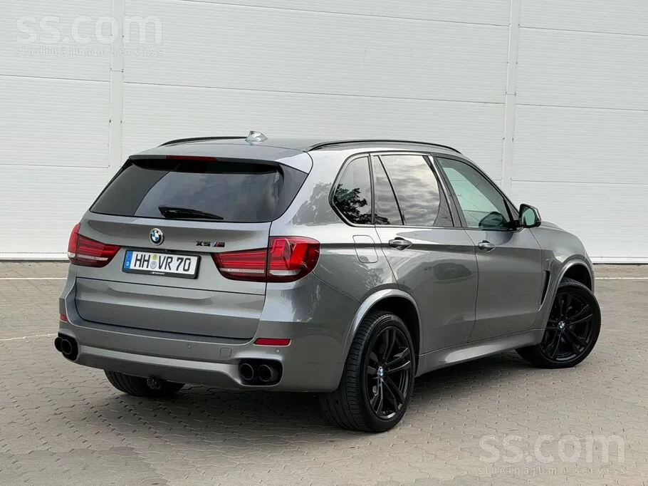 BMW X5 2015 photo 2
