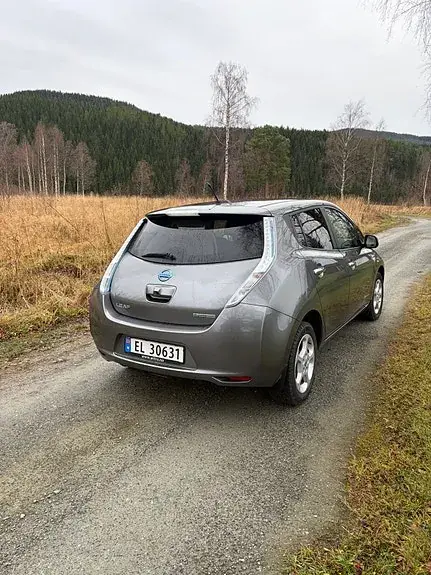 Nissan Leaf 2013 photo 4