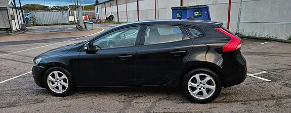 Volvo V40 2015 photo 2