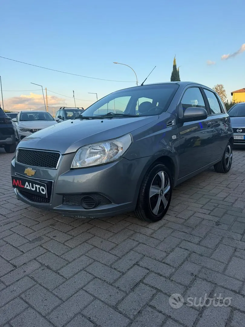 Chevrolet Aveo 2011 photo 4
