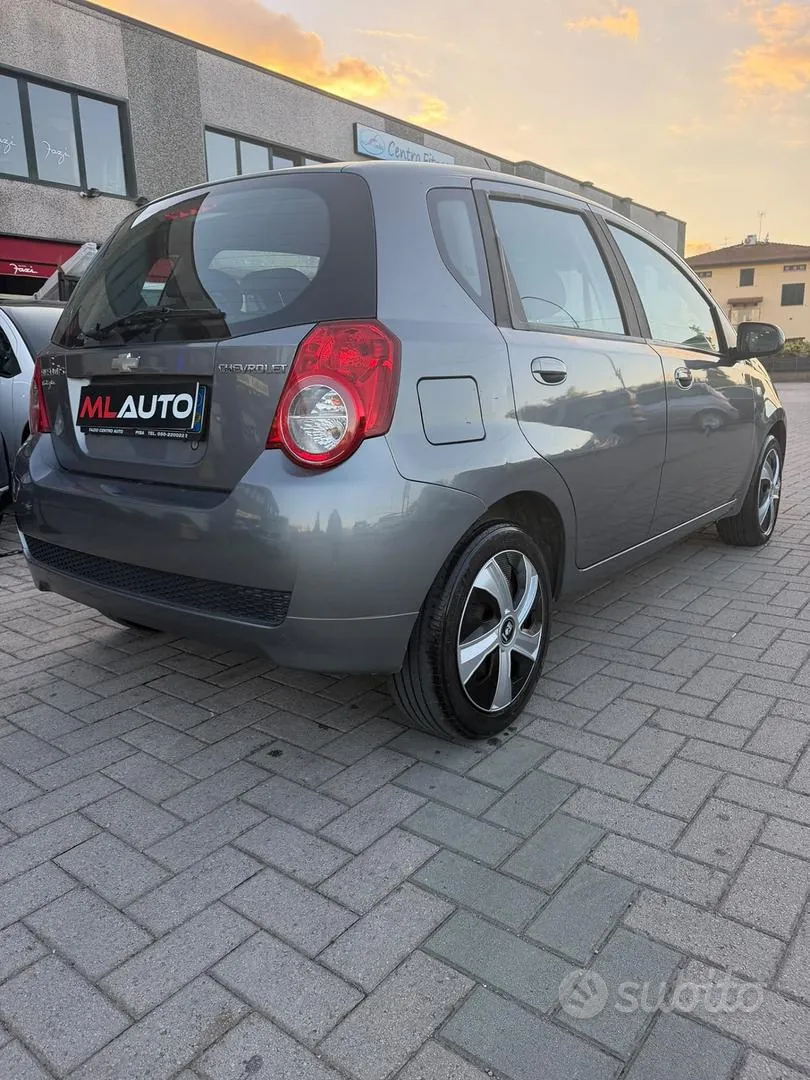 Chevrolet Aveo 2011 photo 5