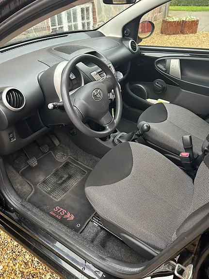 Toyota Aygo 2012 photo 4