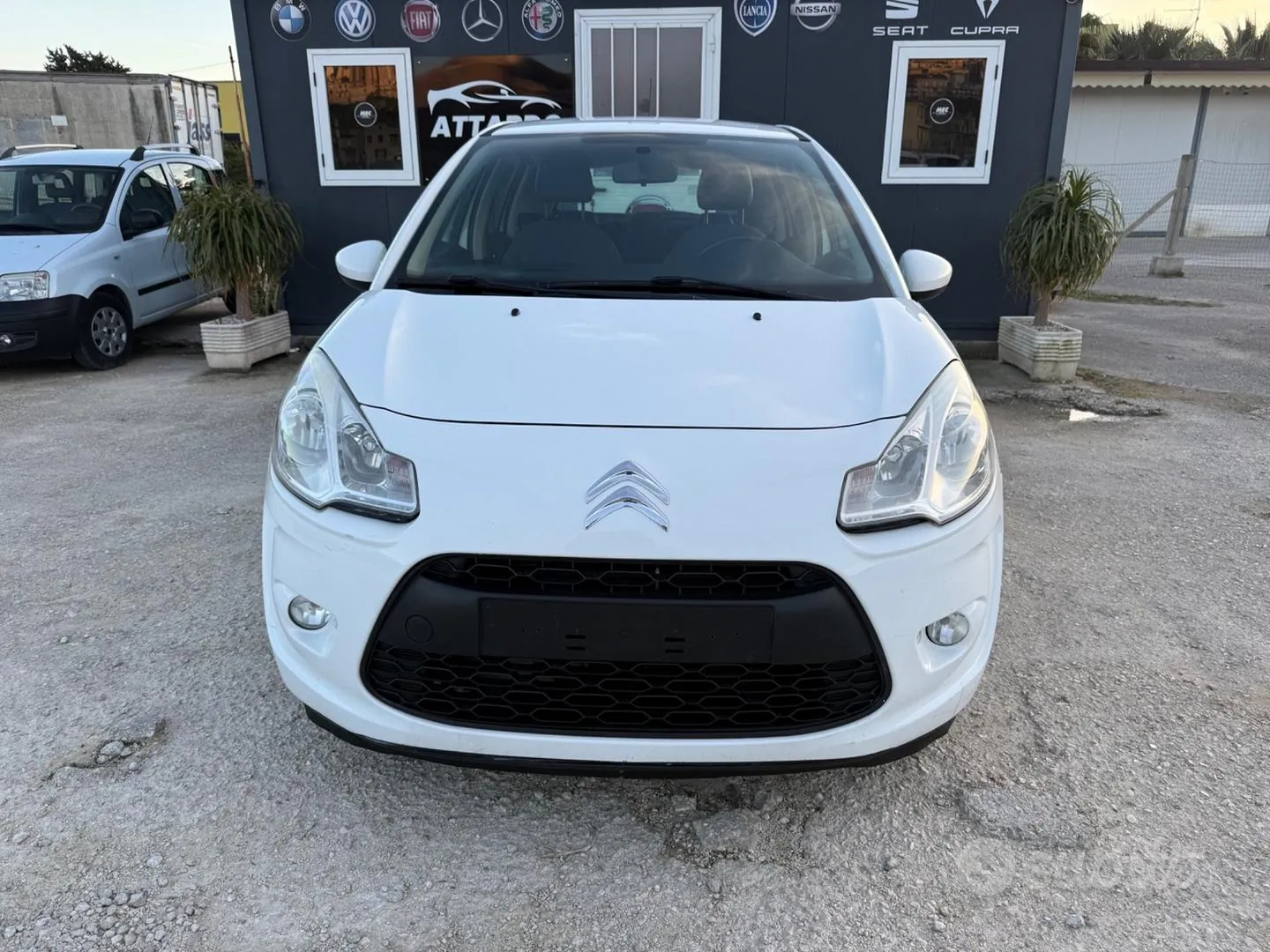 Citroen C3 2011 photo 2