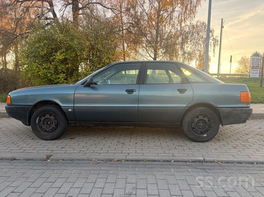 Audi 80 1986 photo 4