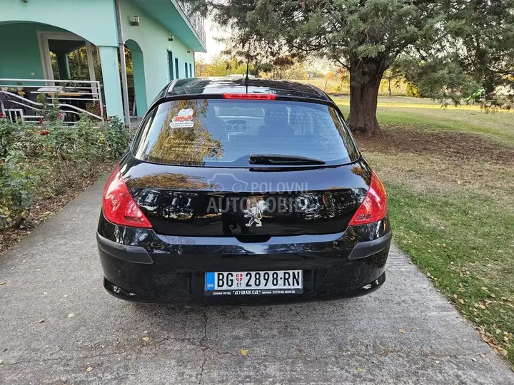 Peugeot 308 2009 photo 5