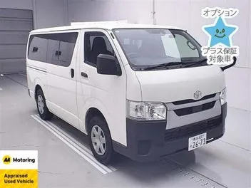 Toyota Hiace 2022 photo 2