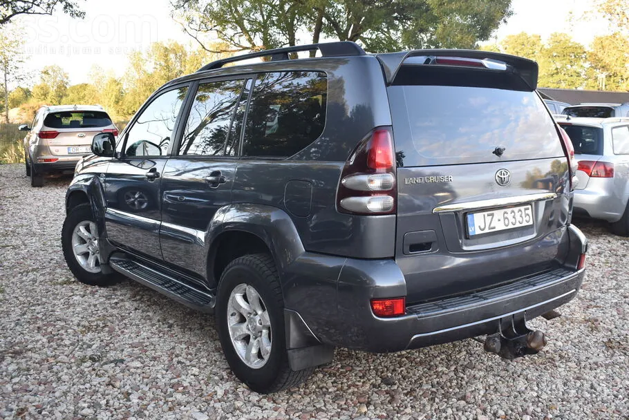 Toyota Land Cruiser 2006 photo 3